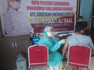 Dukung Program Pusat, Andi Ruskati Baal dan Gerindra Sulawesi Barat Laksanakan Vaksinasi Covid 19 6 arus2